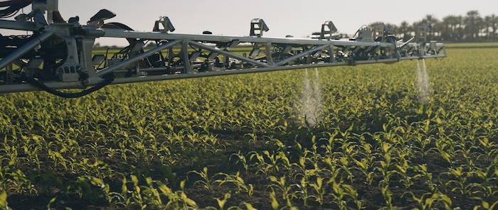 No-Tiller Uses AI-Powered Sprayer to Fight Weeds in Dry Climate